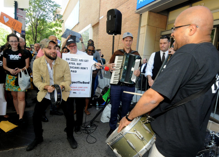 Musicians Rally Outside ABC For Respect - American Federation of Musicians